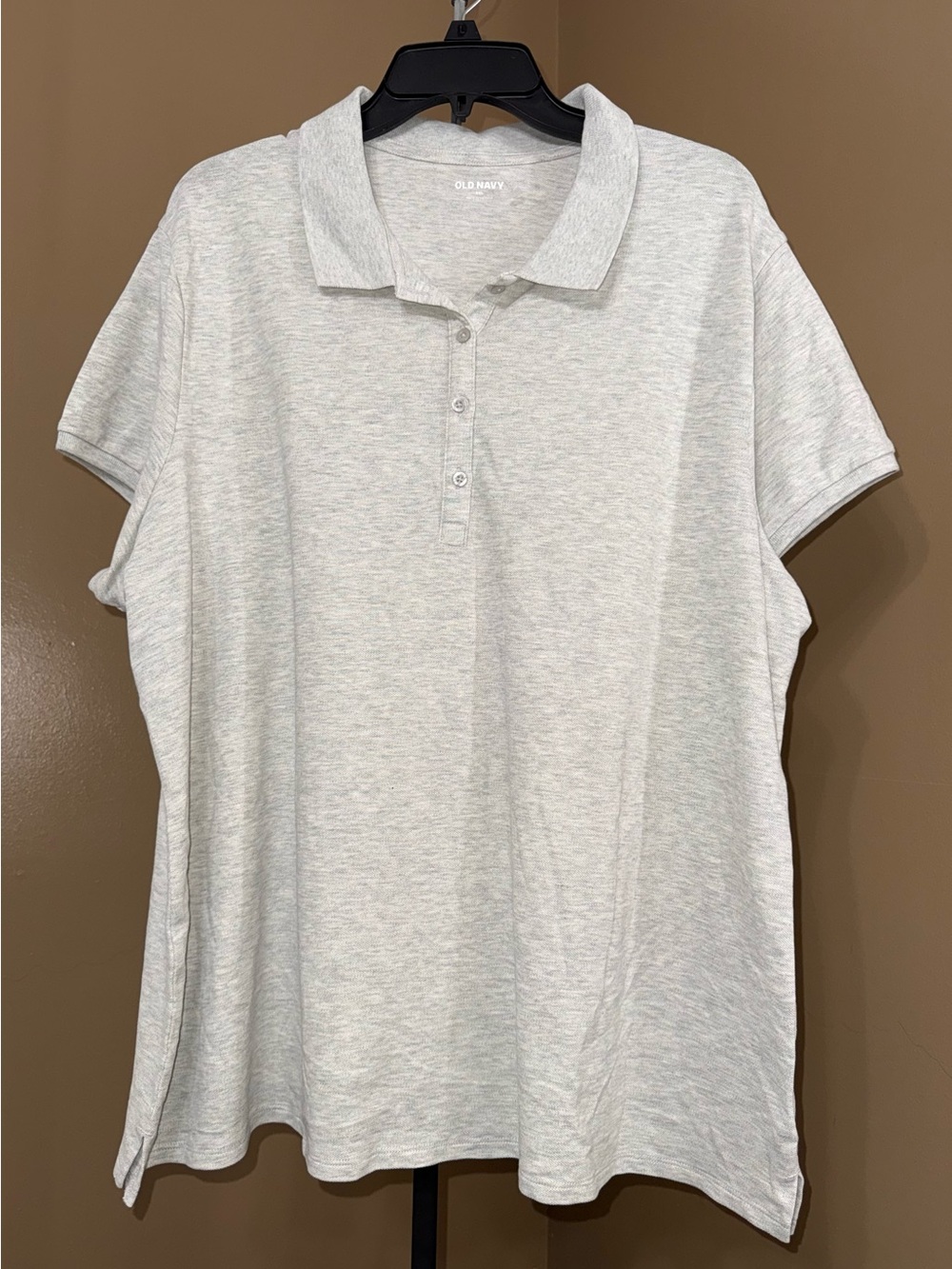 NEW Old Navy Women's Light Gray Polo Shirt. Size XXL.